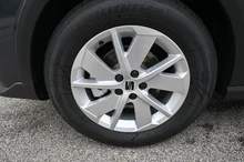 SEAT Arona Reference Edition 1.0 TSI in Magnet-Grau Metallic