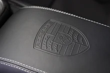 Porsche 911 GT3 mit Touring-Paket in eisgraumetallic