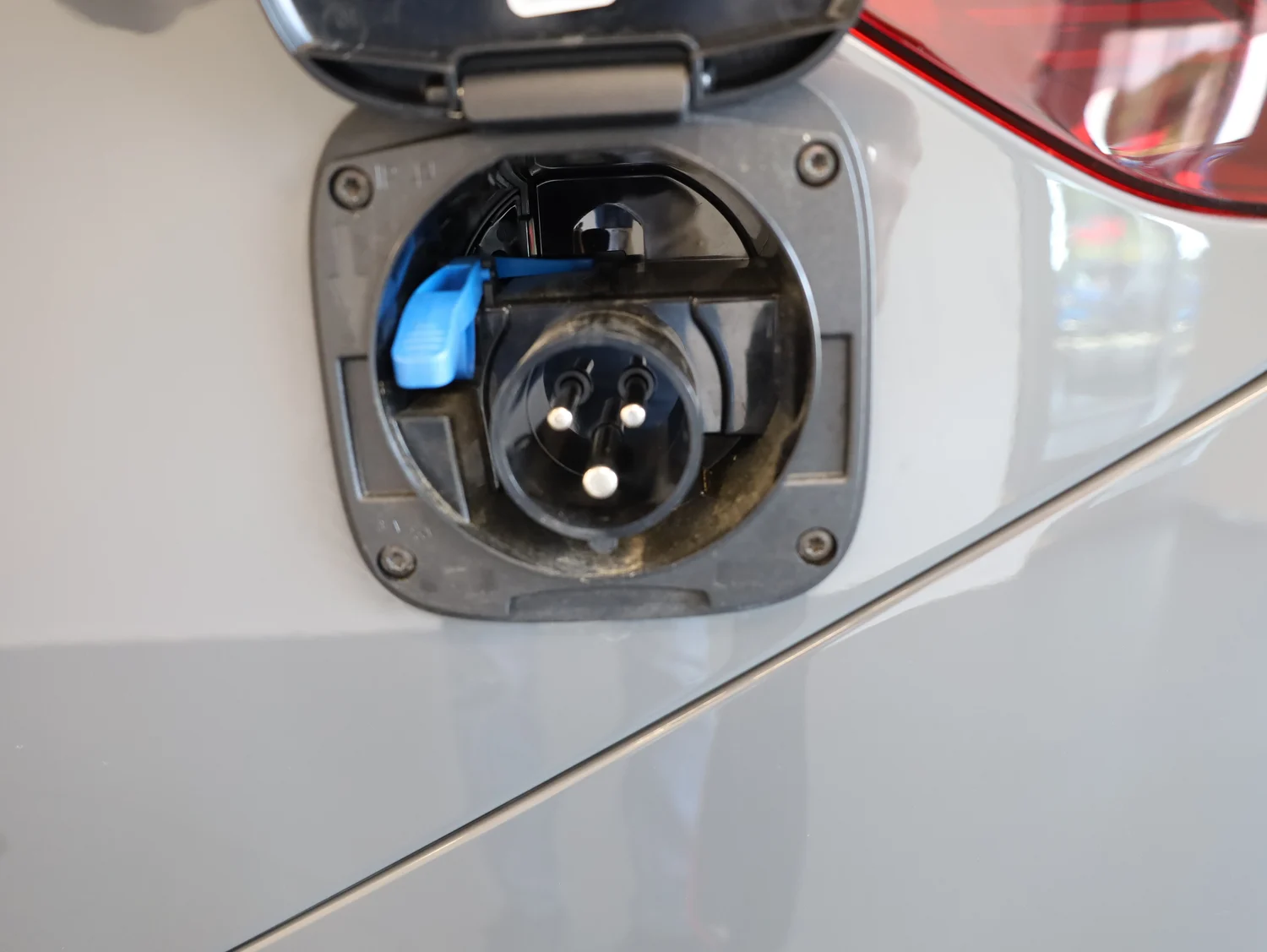 Bild eines California Beach eHybrid 180 kW 4M