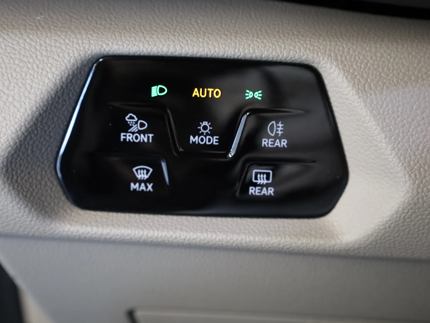 Bild eines California Beach eHybrid 180 kW 4M
