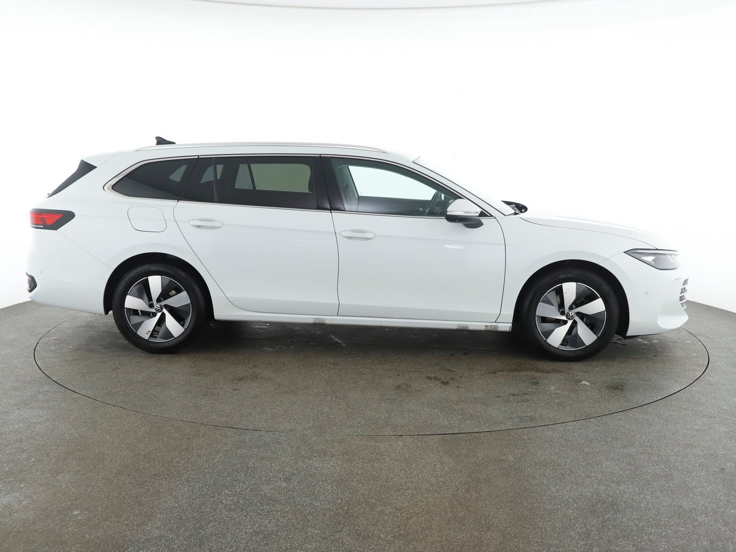 VW Passat Variant Business TDI DSG | Bild 4 von 29