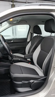 Thumbnail-Foto von Fahrzeug