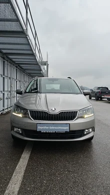 Thumbnail-Foto von Fahrzeug