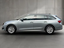 Škoda Octavia Combi Essence TSI mHEV DSG in Smokey Diamond-Silber Metallic