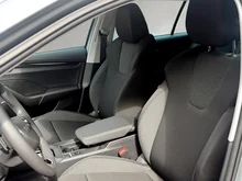 Škoda Octavia Combi Essence TSI mHEV DSG in Smokey Diamond-Silber Metallic