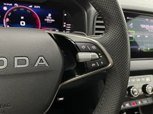 Škoda Karoq 4x4 Sportline TDI DSG in 5X Graphite-Grau Metallic