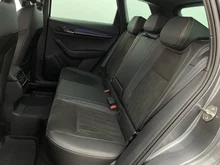 Škoda Karoq 4x4 Sportline TDI DSG in 5X Graphite-Grau Metallic