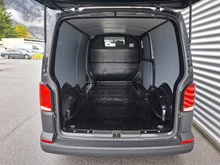 VW Kastenwagen Transporter Kastenwagen LR TDI 4MOTION in Deepblack Perleffekt