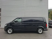 VW Kastenwagen Transporter Kastenwagen LR TDI 4MOTION in Deepblack Perleffekt