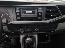 VW Kastenwagen Transporter Kastenwagen LR TDI 4MOTION in Deepblack Perleffekt