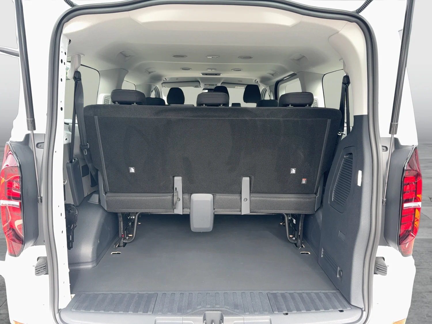 Bild eines Transporter Kombi TDI