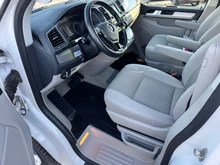 VW California Coast TDI 4MOTION in candyweiß/starlightblue metallic