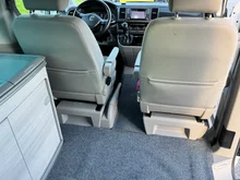 VW California Coast TDI 4MOTION in candyweiß/starlightblue metallic
