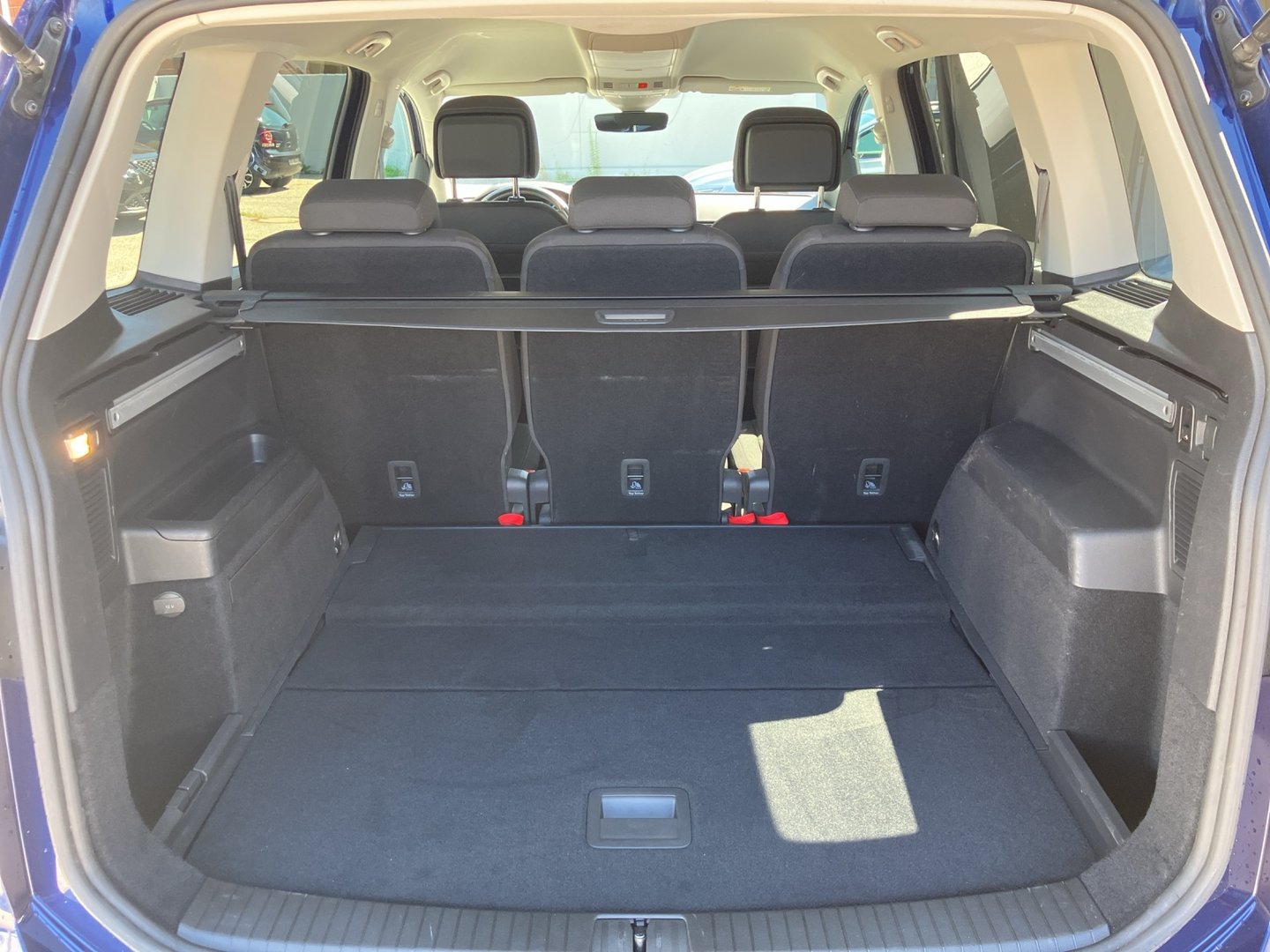 VW Touran Highline TDI DSG | Bild 16 von 17