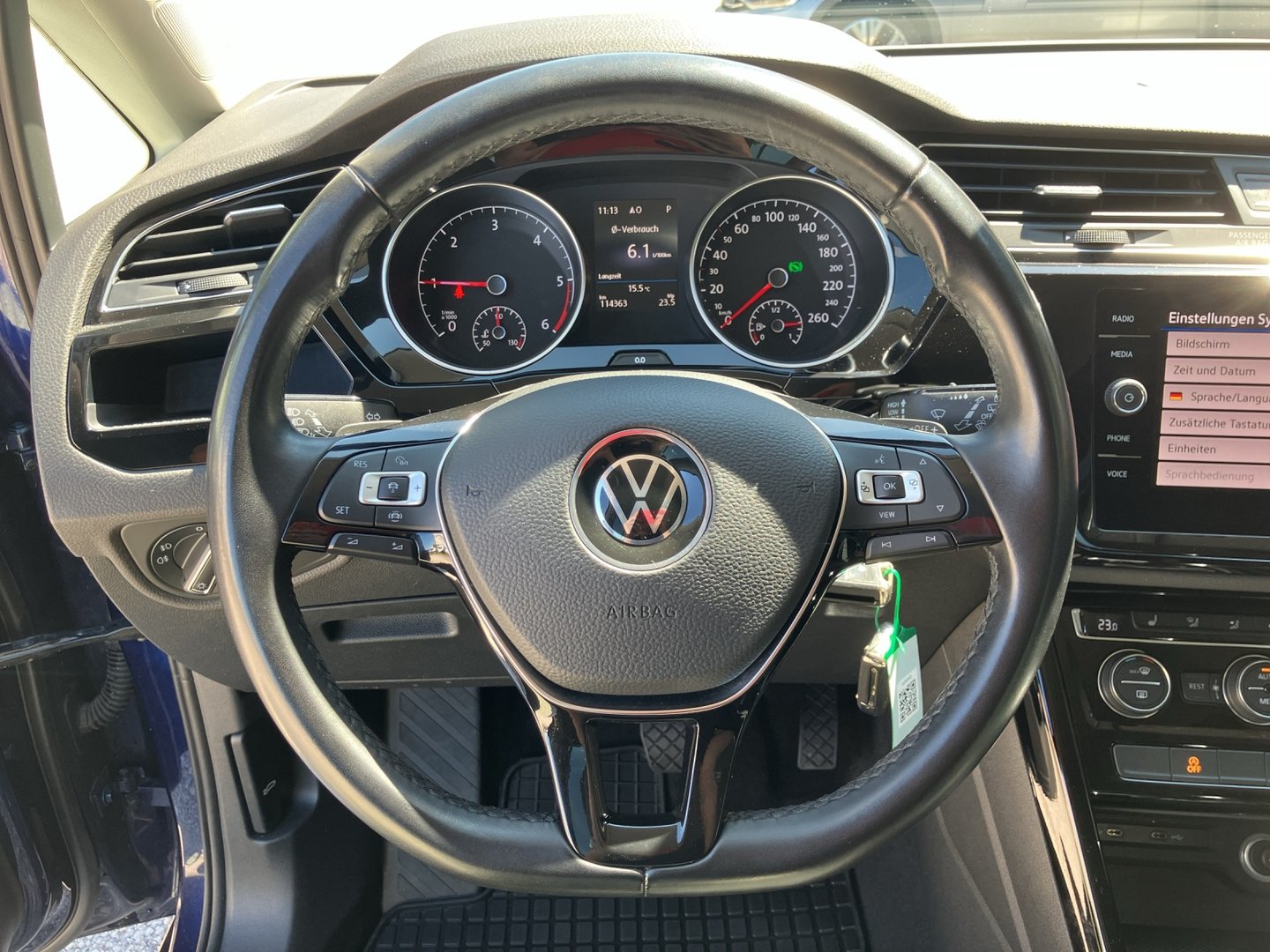 VW Touran Highline TDI DSG | Bild 6 von 17