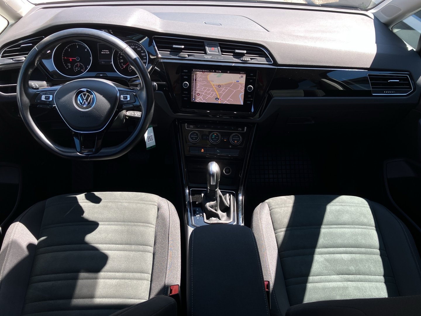 VW Touran Highline TDI DSG | Bild 11 von 17