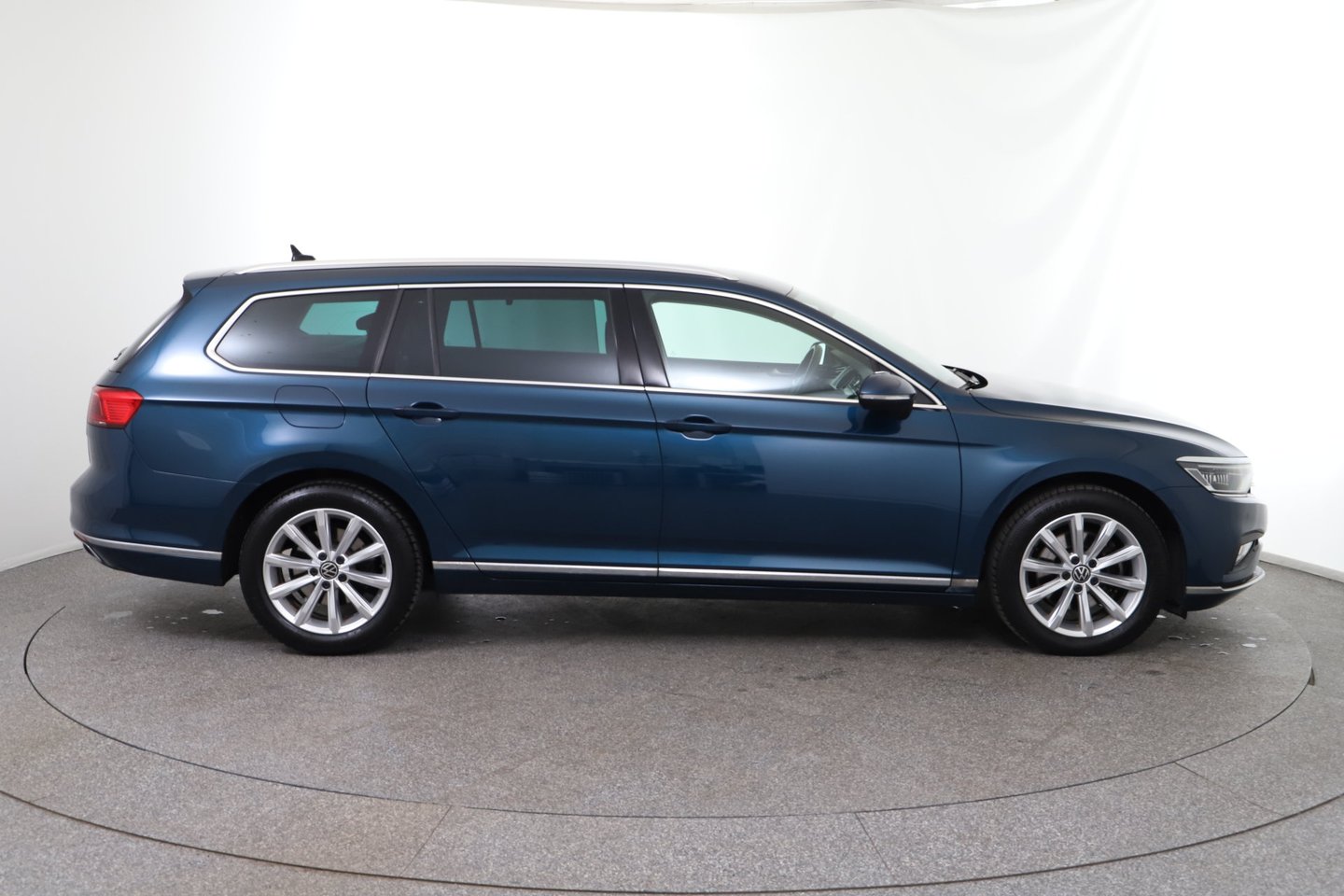 VW Passat Variant Elegance TDI | Bild 6 von 30