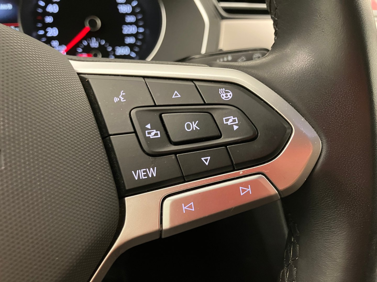 VW Passat Variant Elegance TDI | Bild 17 von 30