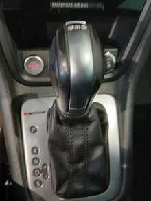 VW Sharan Bus+ TDI SCR 4MOTION DSG 5-Sitzer in Deep Black Perleffekt