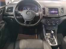 VW Sharan Bus+ TDI SCR 4MOTION DSG 5-Sitzer in Deep Black Perleffekt