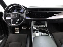 Audi Q8 55 TFSI e quattro in daytonagrau perleffekt