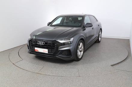 Audi Q8 55 TFSI e quattro
