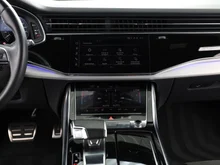 Audi Q8 55 TFSI e quattro in daytonagrau perleffekt