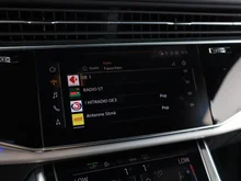 Audi Q8 55 TFSI e quattro in daytonagrau perleffekt
