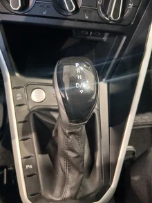 VW Polo 1,0 TSI DSG Life in 2T Deep Black Perleffekt