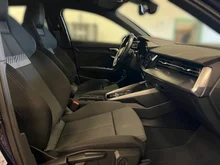 Audi A3 Limousine 35 TDI S line exterieur in Navarrablau Metallic