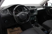 VW Tiguan Sky TSI ACT OPF in Ruby Red Met.