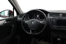 VW Tiguan Sky TSI ACT OPF in Ruby Red Met.