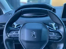 Peugeot 3008 1,2 PureTech 130 S&S ECO Allure in schwarz - metallic