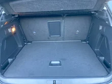 Peugeot 3008 1,2 PureTech 130 S&S ECO Allure in schwarz - metallic