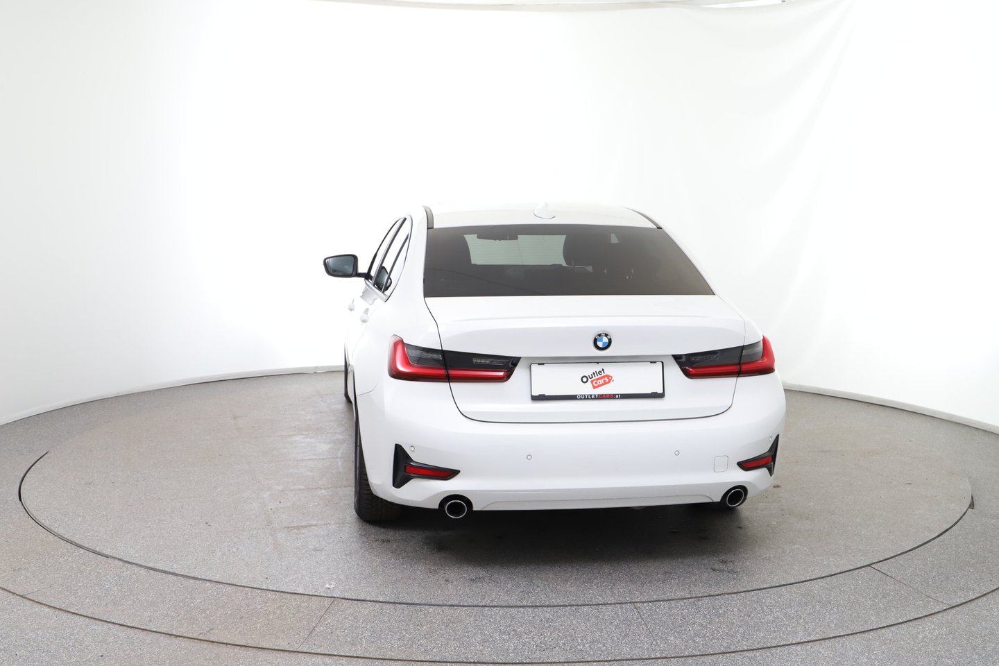 BMW 318d 48 V Aut. | Bild 4 von 31