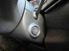 Škoda Karoq Selection TSI DSG ACT in Graphit-Grau Metallic