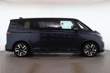 VW ID Buzz ID. Buzz GTX LR 4MOTION 250 kW in Starlight Blue Metallic