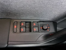 SEAT Arona Xperience 1.0 TSI in Saphir-Blau Metallic