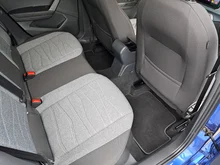 SEAT Arona Xperience 1.0 TSI in Saphir-Blau Metallic