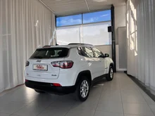 Jeep Compass 1,6 MultiJet FWD 6MT Longitude in Alpine White