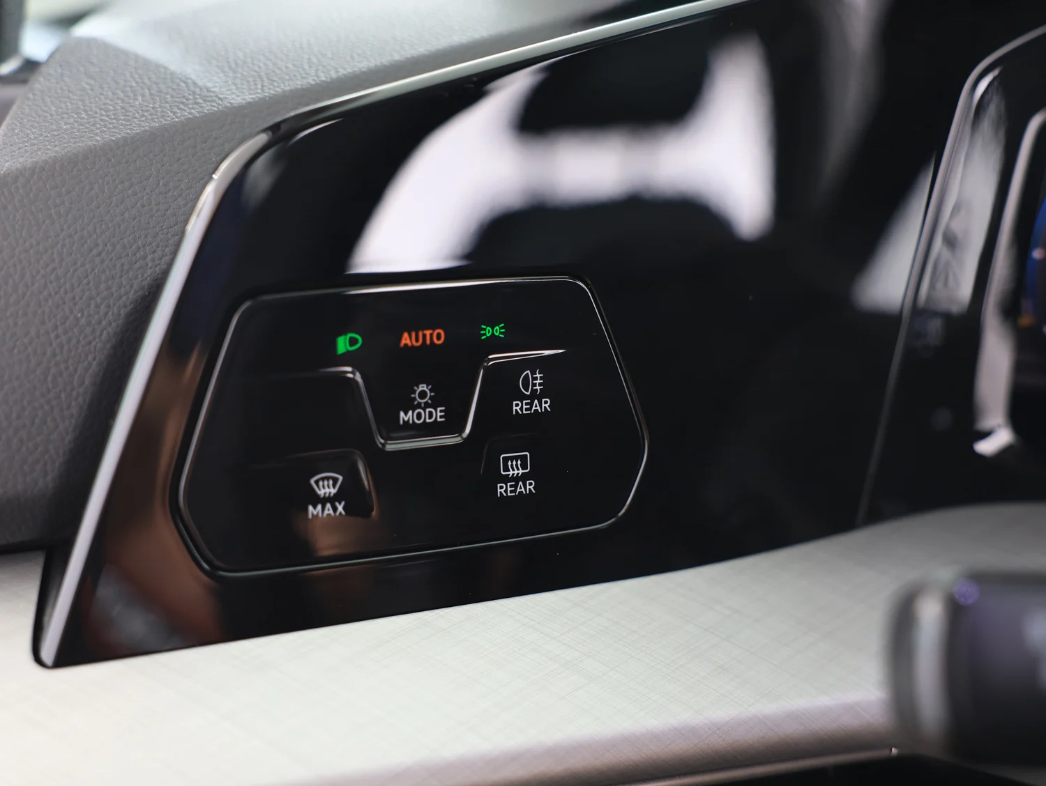 Bild eines VW Golf Variant Business TDI