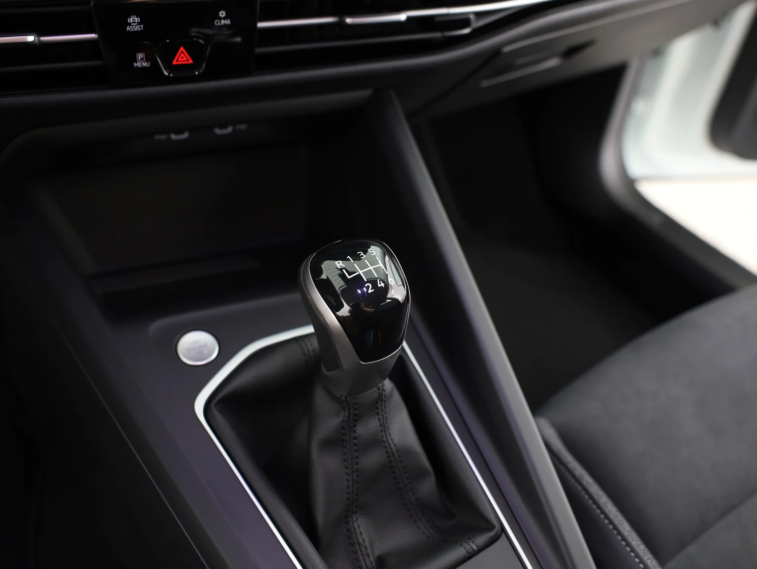 Bild eines VW Golf Variant Business TDI