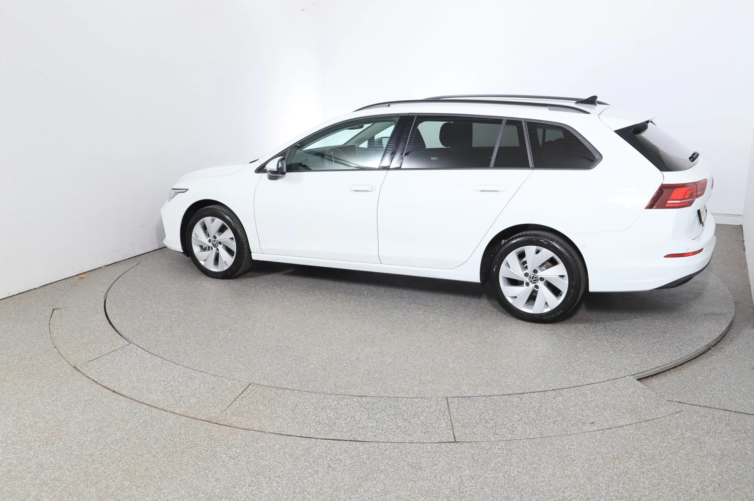 Bild eines VW Golf Variant Business TDI