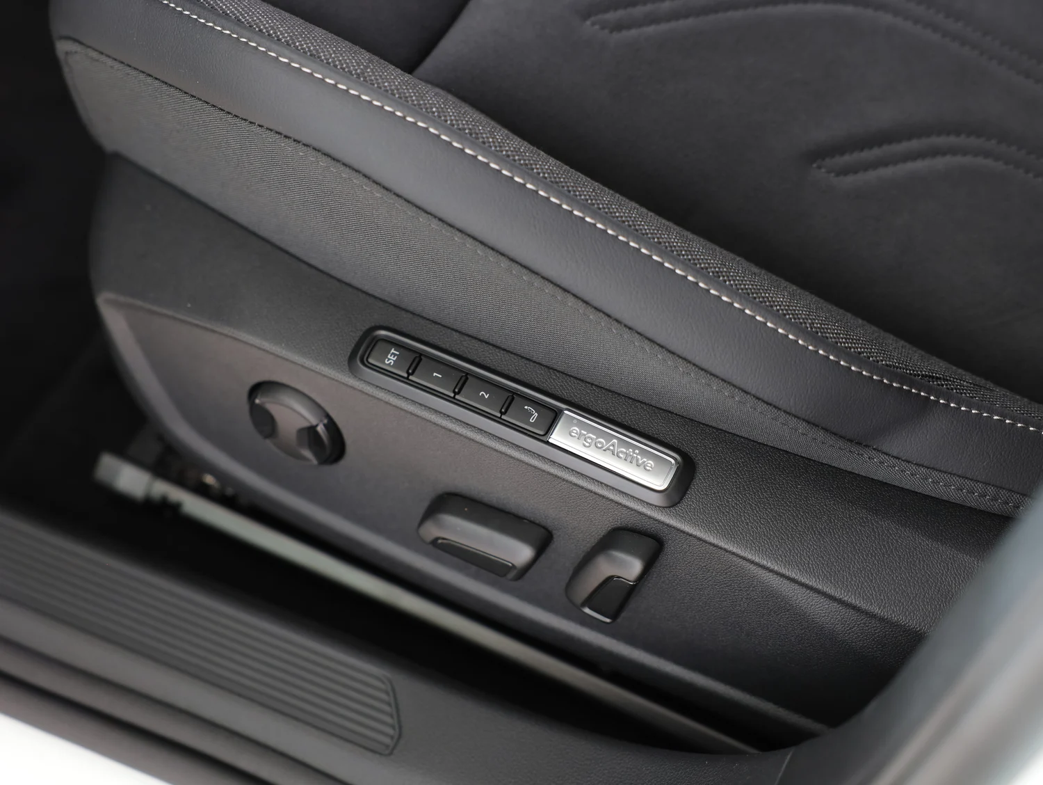 Bild eines VW Golf Variant Business TDI