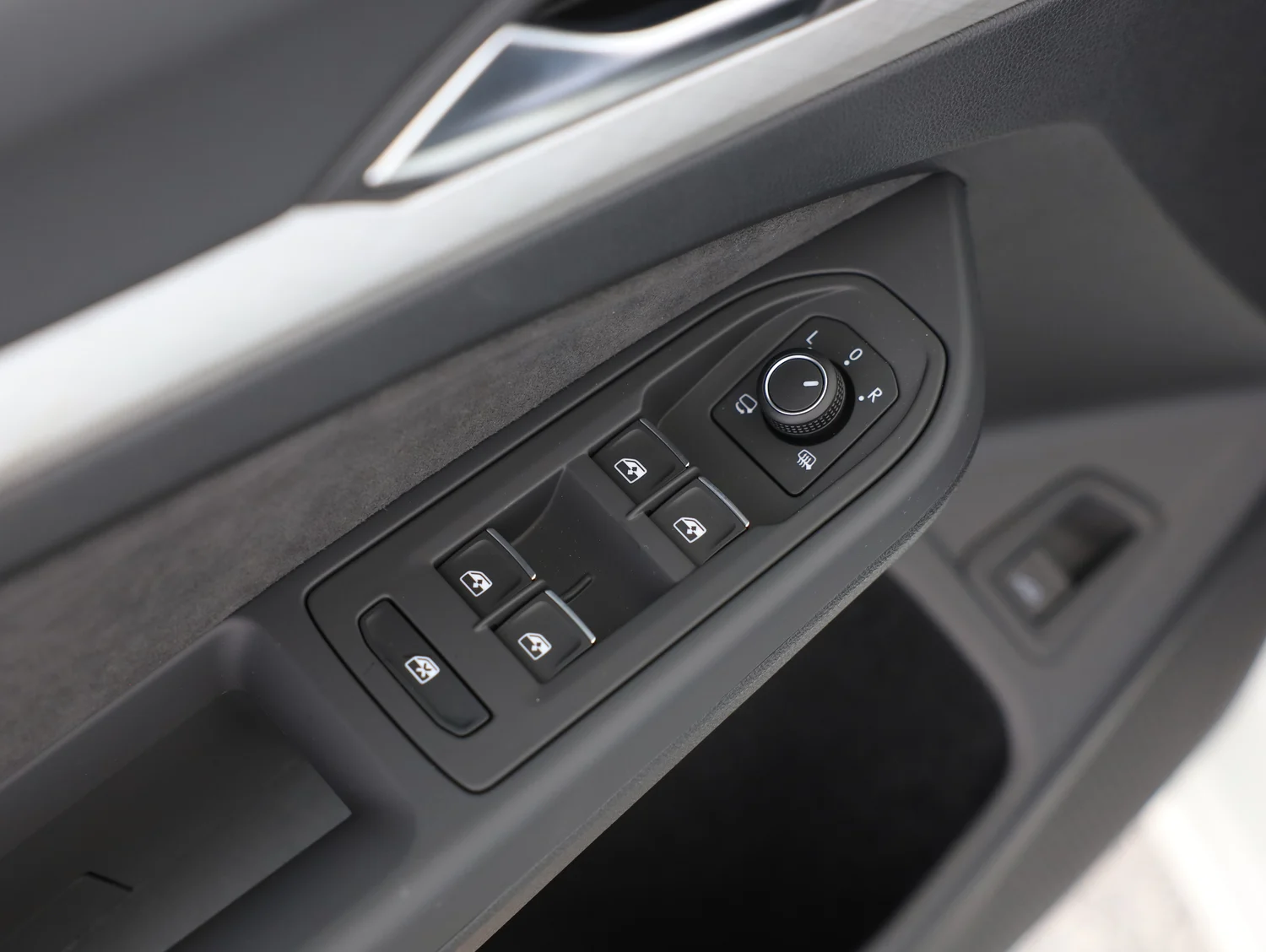 Bild eines VW Golf Variant Business TDI