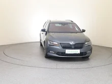 Škoda Superb Combi SportLine TDI DSG in Quarz-Grau Metallic