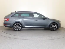 Škoda Superb Combi SportLine TDI DSG in Quarz-Grau Metallic