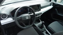 SEAT Arona Reference Edition 1.0 TSI in Nacht-Schwarz Metallic
