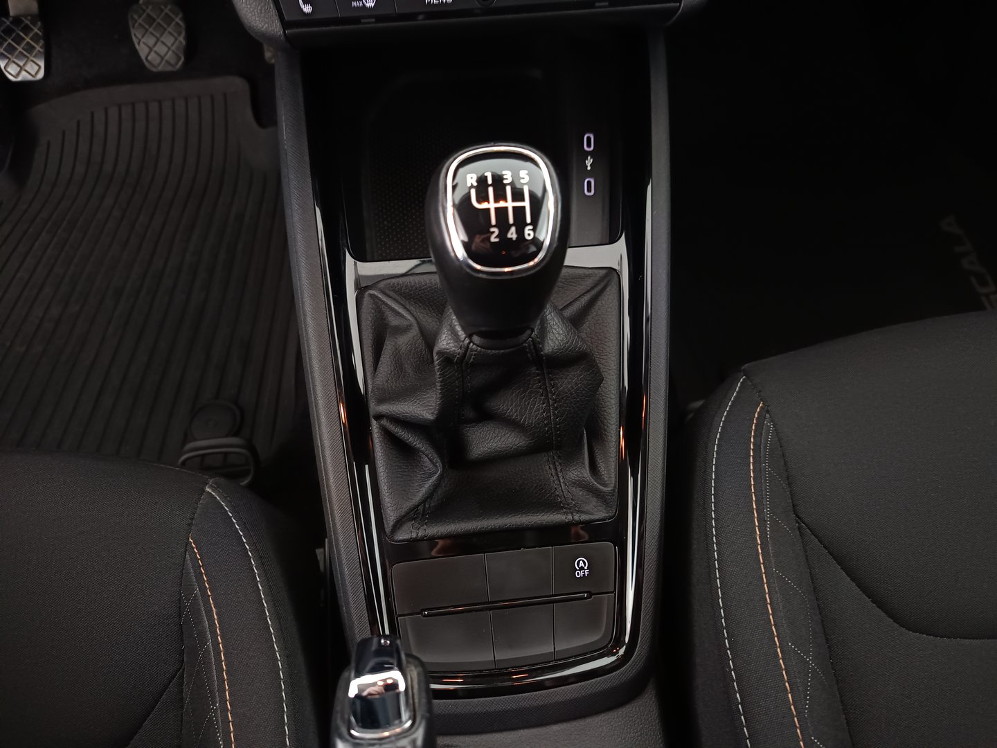 Škoda SCALA Ambition TSI ACT | Bild 29 von 33