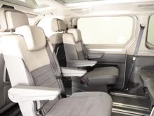 VW Multivan Edition eHybrid 180 kW 4MOTION in Candyweiß/Dach Deepblack